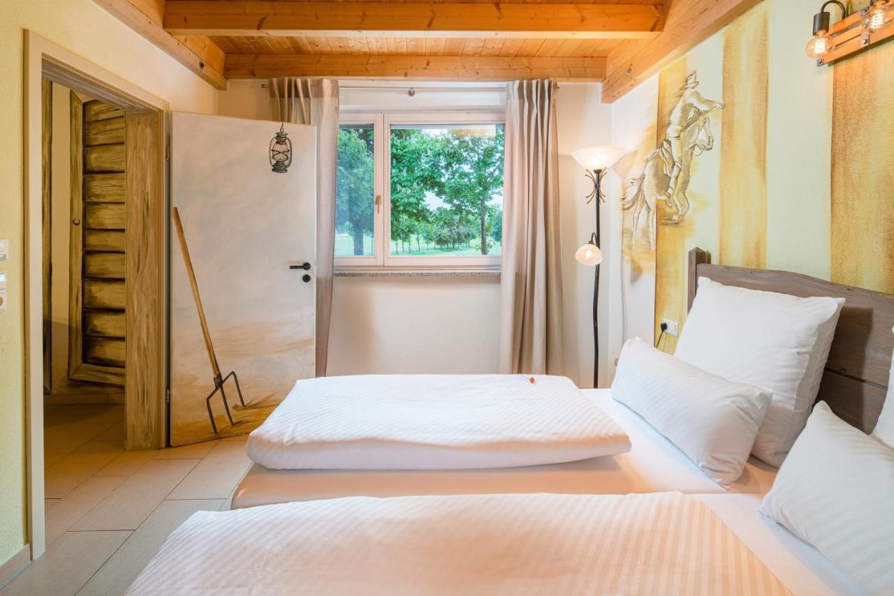 Hotel Hofgut Tiergarten Аулендорф Екстер'єр фото