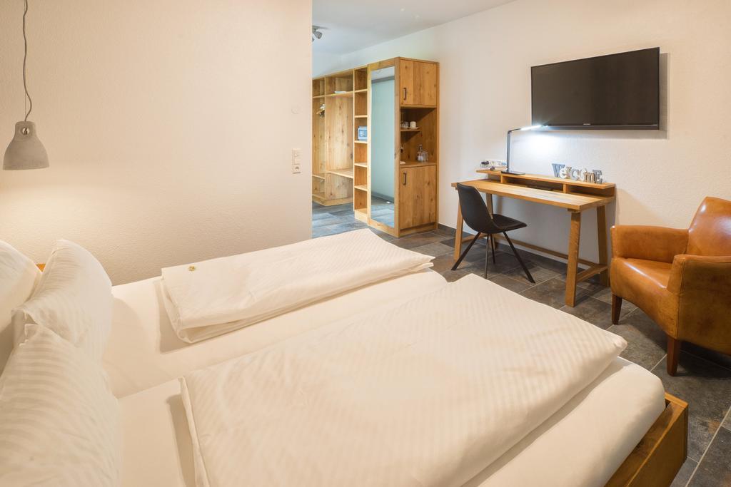 Hotel Hofgut Tiergarten Аулендорф Екстер'єр фото
